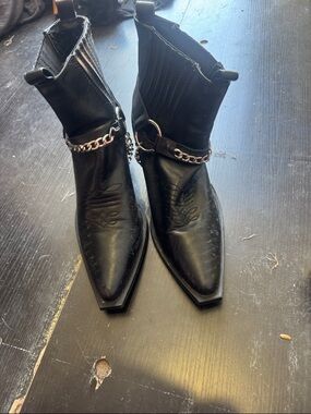 Billini Black Pointed Toe Ankle Boots with Chain Detail
